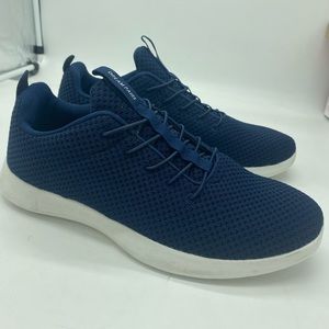 Men’s navy blue mesh lightweight walking snickers, new no box